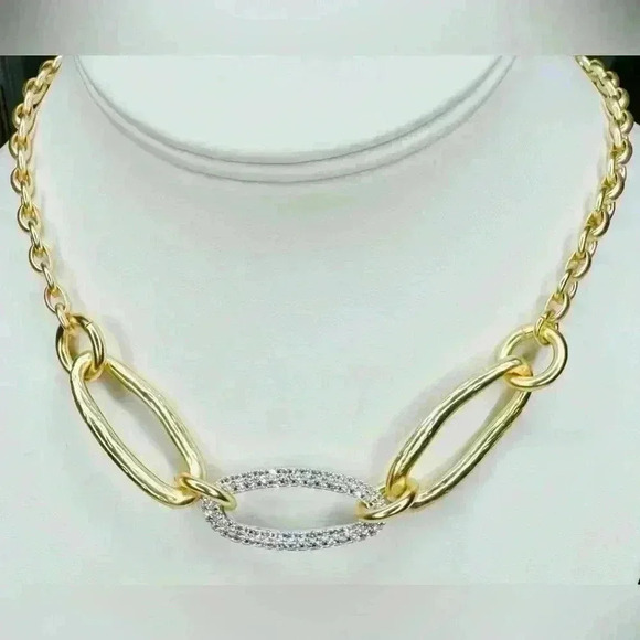 Jewelry - Two Tone Matte & Simulated Stones Oval Linked Necklace. Beautiful